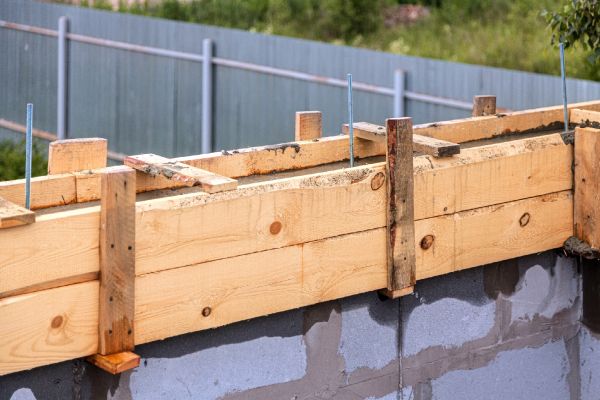 Cost of Poured Wall Construction in Upland